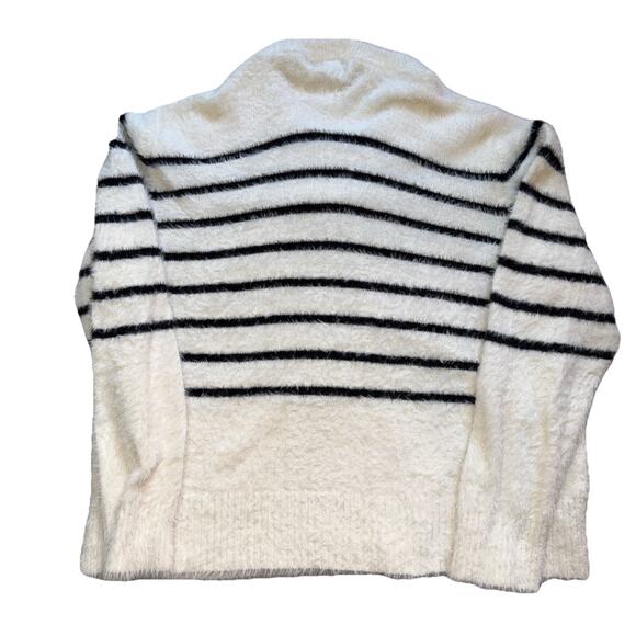 Old Navy Fuzzy Black & White Breton Stripe Pullover Sweater 3X - Picture 6 of 7
